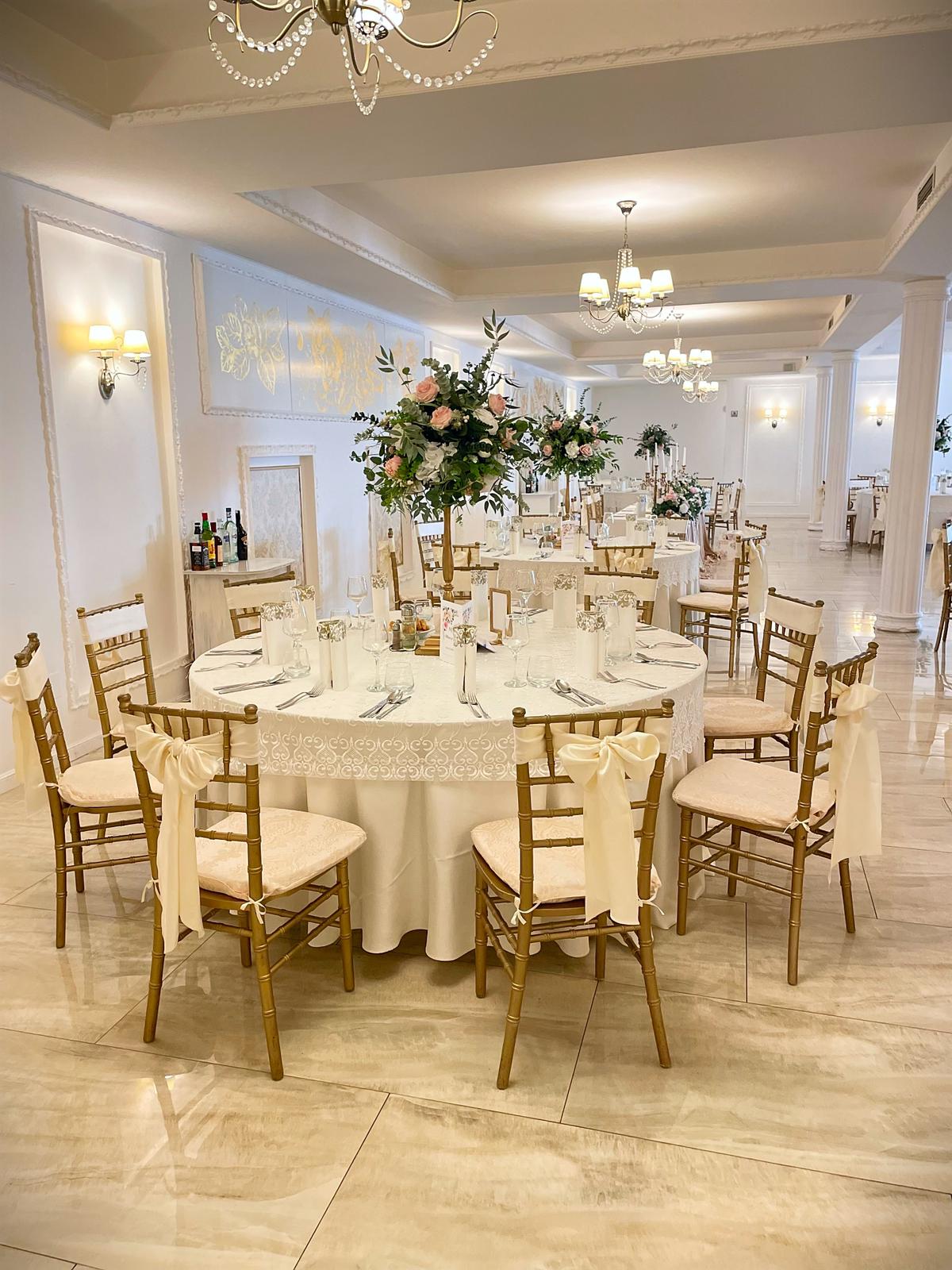 h1-intro-right-img h1-intro-right-img